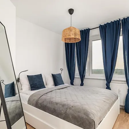 Near The Warta River By Renters Lägenhet